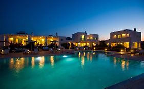 Naoussa Bay Villas